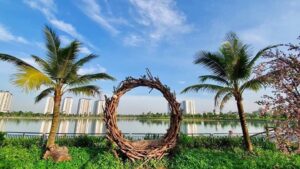 Với mật độ xây dựng chưa tới 30% khu đô thị Thanh Hà Hà Đông được ví là lá phổi xanh của thành phố. 