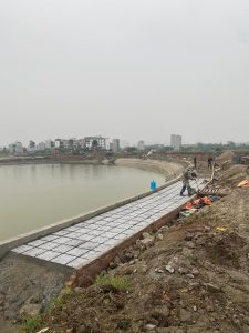 Tiến độ xây dựng kè hồ điều hoà khu A